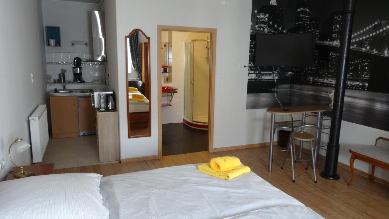 Pension Und Gaestehaus Paffrath Grossbrembach Екстер'єр фото